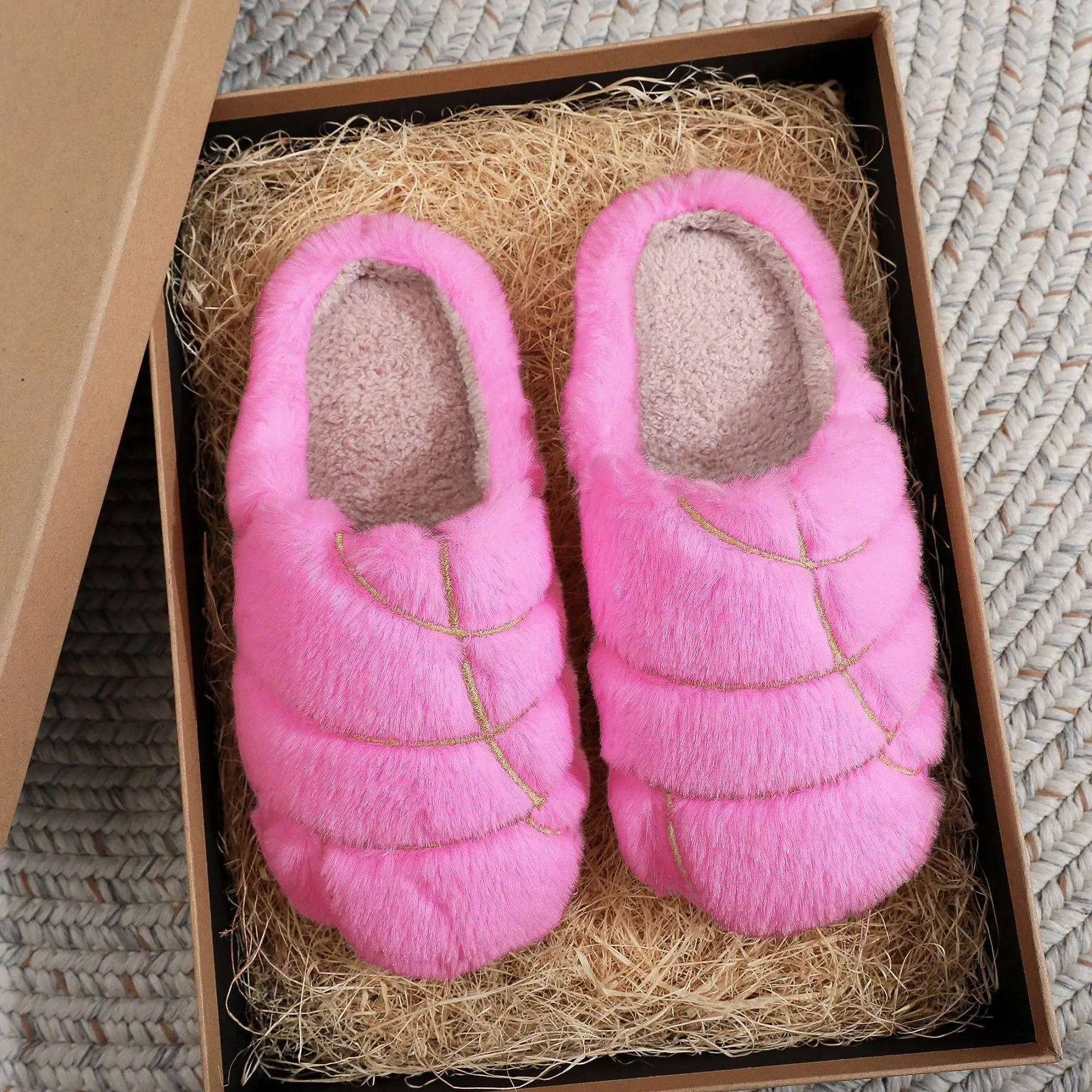 Women Bright Fuzzy Cloud Slippers, Luxury Plush Fluffy Open Back Slide Slippers, Golden Stitch Padded Cozy Indoor House Shoes, hick Fluffy Faux Fur Warm Slippers For Women, Trendy Bright Color Aesthetic Home Shoes Slip On Indoor Slippers