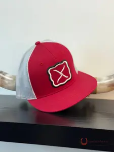 TWISTED X RED HAT