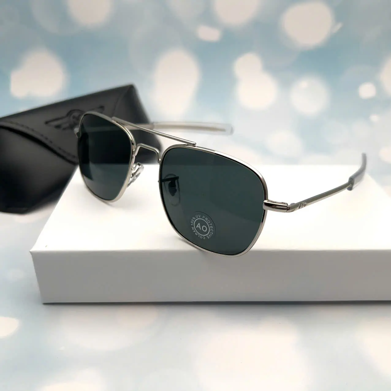 AO American Optical Classic Aviator Sunglasses – Polarized Glass Lenses with UV Protection