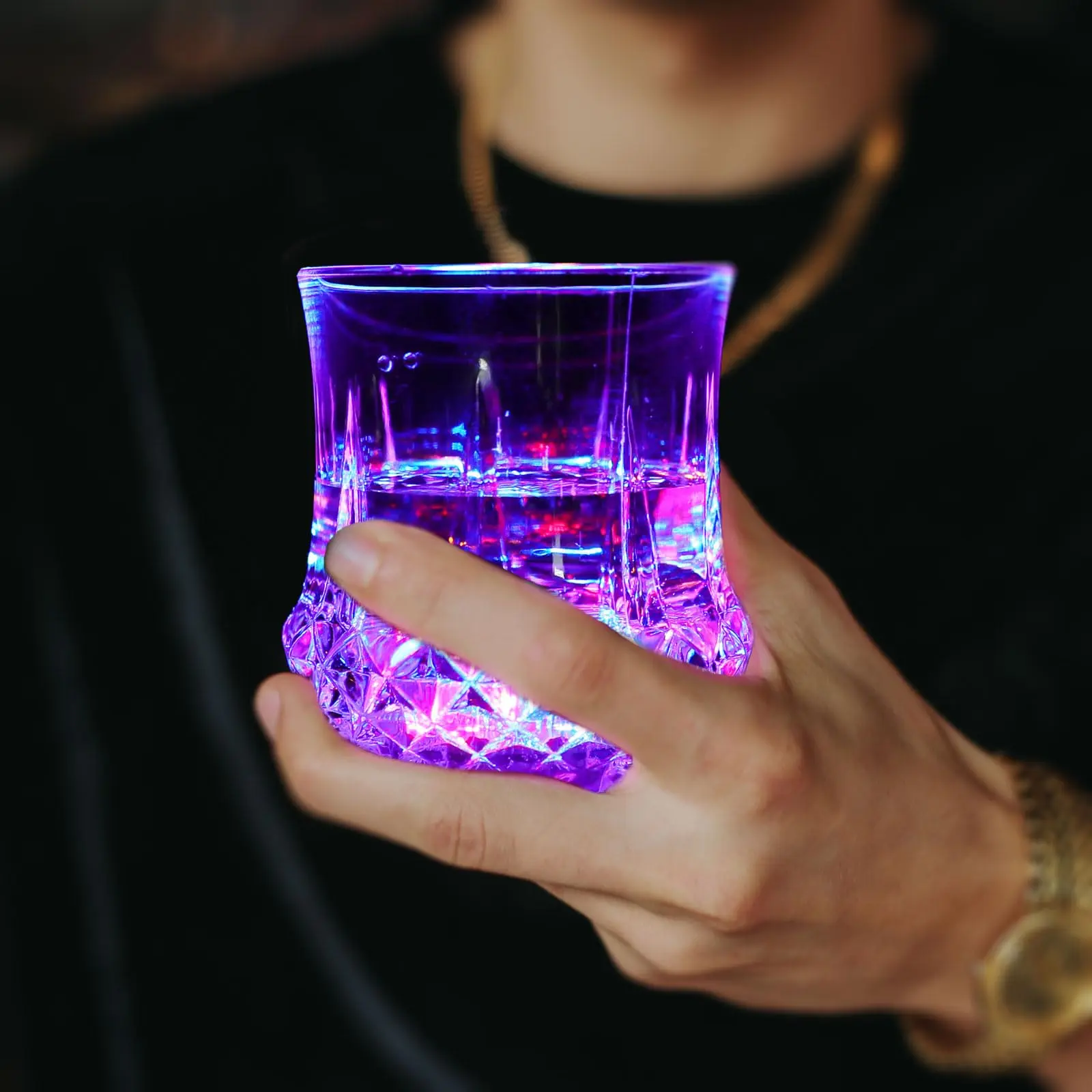 Set of 2-4-6 Liquid-Activated Sparkling Crystal Cups with Multi-Color LED Glowing Beverage Drinking Buckets, Designed for Bar Party Decorations. Acrylic Drinkware Shimmer Glass Round