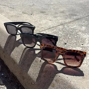 Summer Vibes Sunglasses