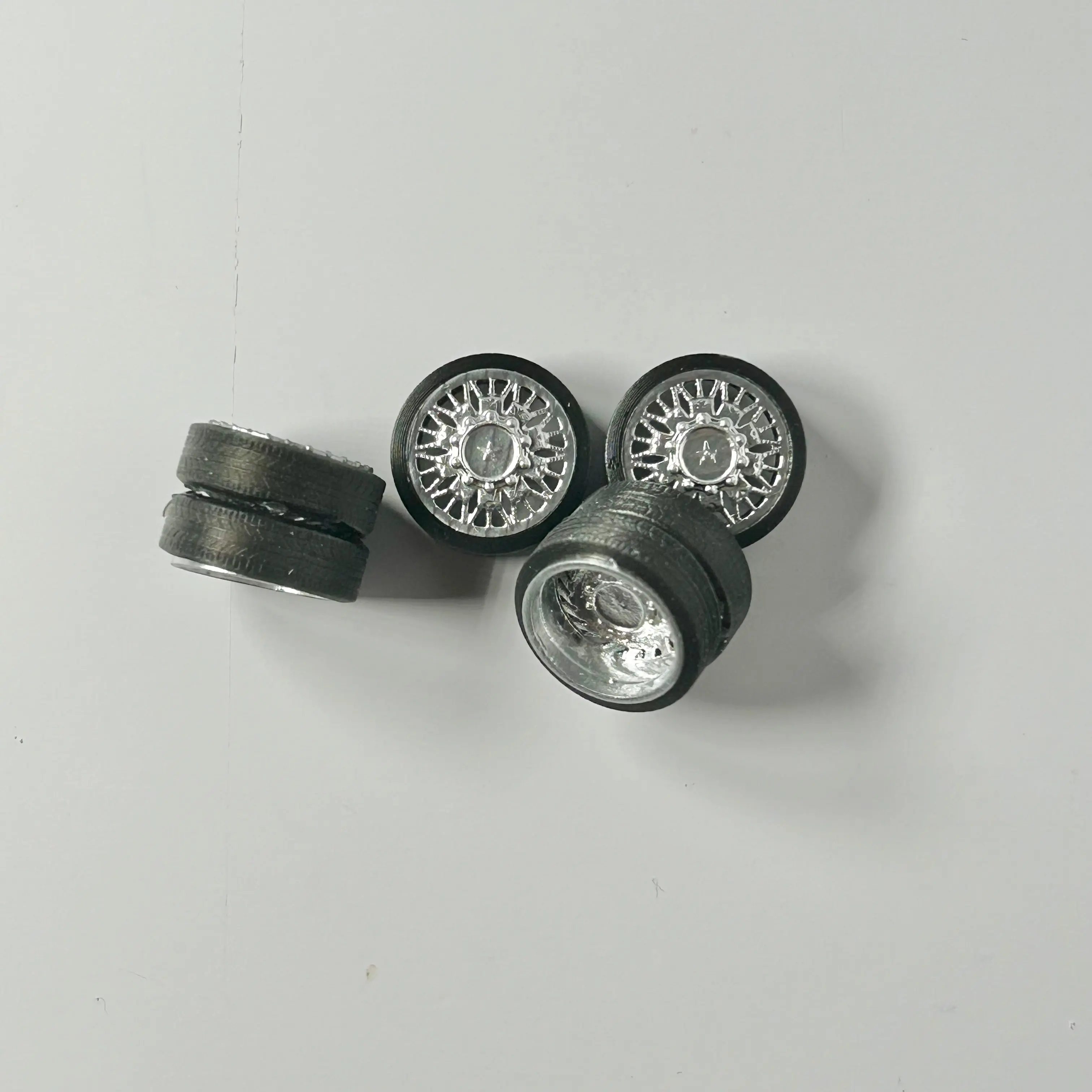 15mm Dually Truck Wheels (Designs/styles vary based on availability)