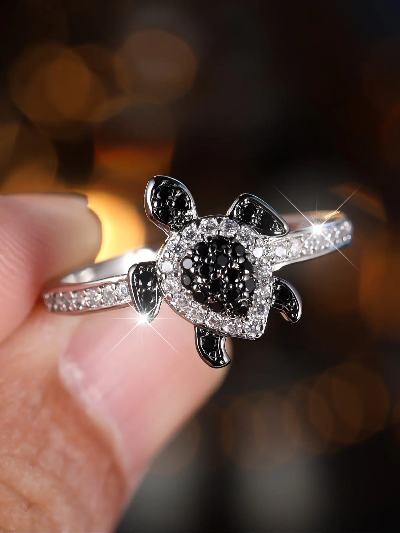 Cute Classic Synthetic Zirconia Turtle Ring Women's Fashionable Design Suitable for Daily Wear and Unique Gifts Summer Jewelry Cubic Zirconia Rings Artificial Zircon Rings Elegant Glittering Ring Elegant Casual Ring Beautiful Rings