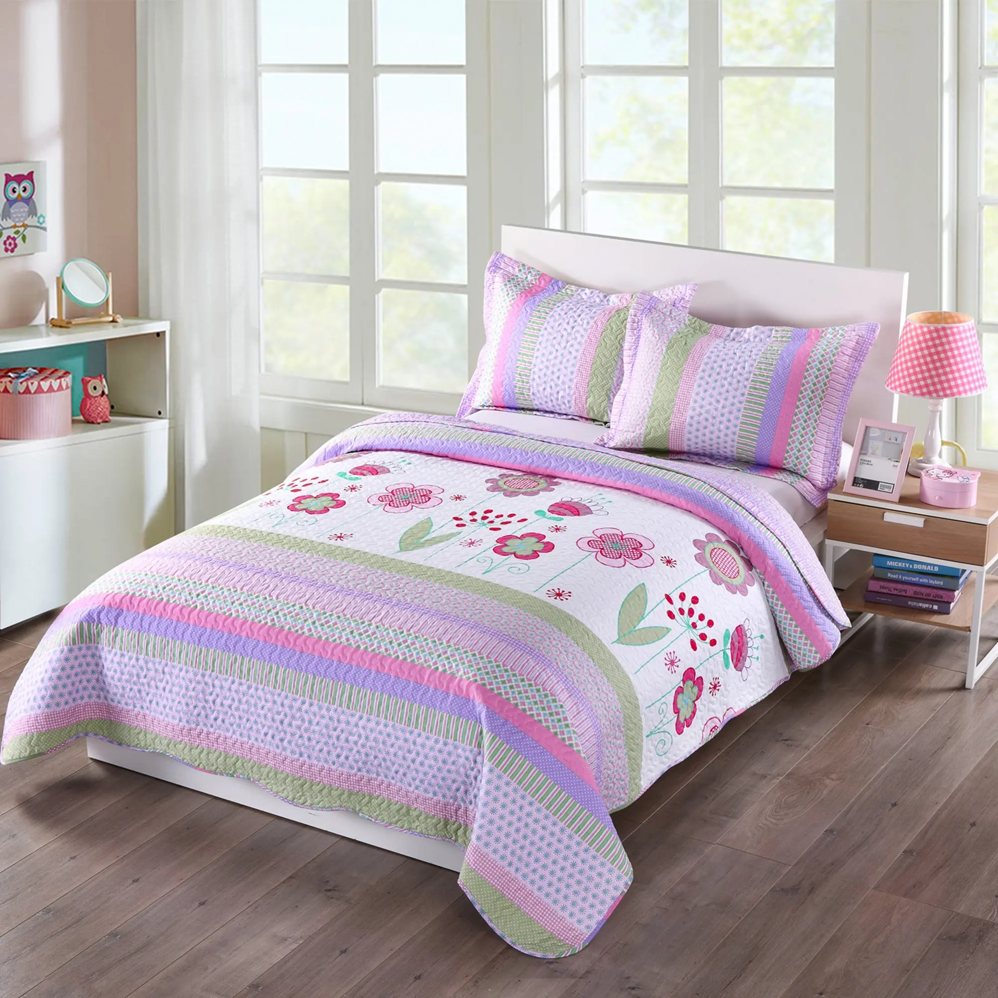 2/3 Piece Cute Girls Floral Ladybug Quilt Set, Pink Purple Striped Patchwork Quilted Bedspread with Pillowcases, Soft Breathable Bedding, Kids Bedroom Decor