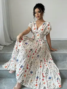 Bohemian white background pleated skirt with colorful floral prints, Maxi, for women suitable for commuting, shopping, outdoor wear