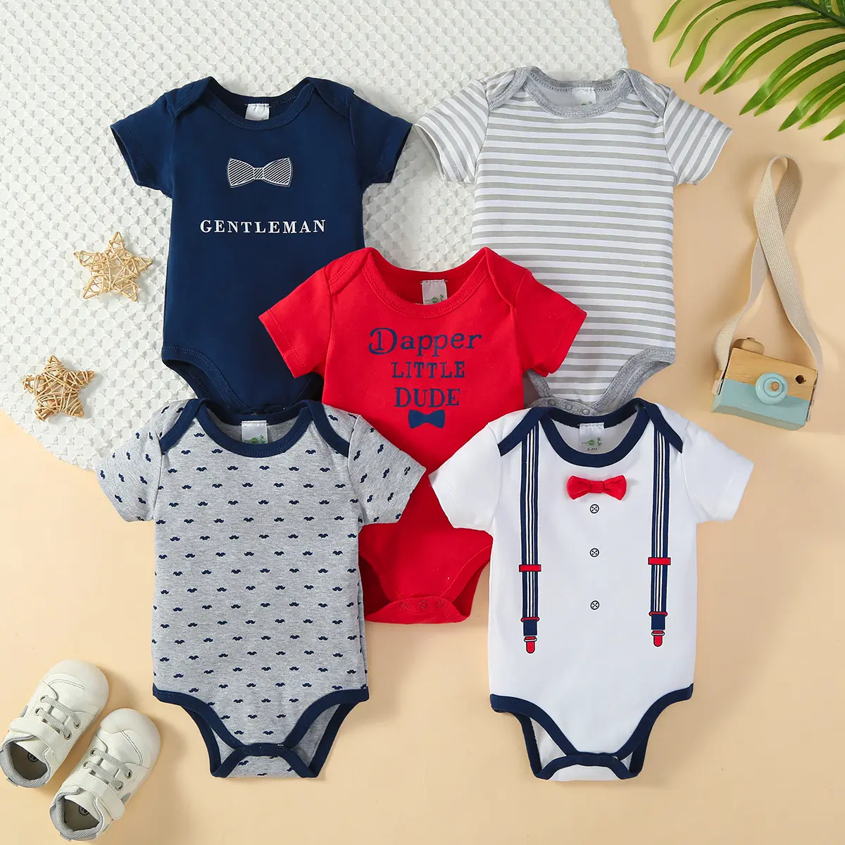 5-piece set of boys' bodysuits, baby cotton short-sleeved dresses, and essential clothing items with a bowtie-style gentleman look suitable for male infants