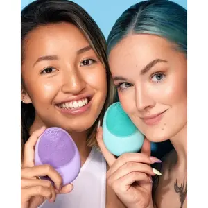 Portable Factory Waterproof Facial Cleansing Brush Electric Mini Silicone Face Cleaning Brush