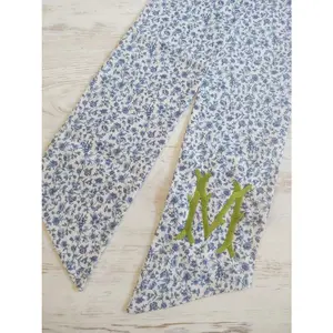 Chinoiserie Wreath Sash - Embroidered Monogram Door Hanger for Front Door, Cotton Material, Elegant Design for Seasonal and Everyday Decor - Decoration