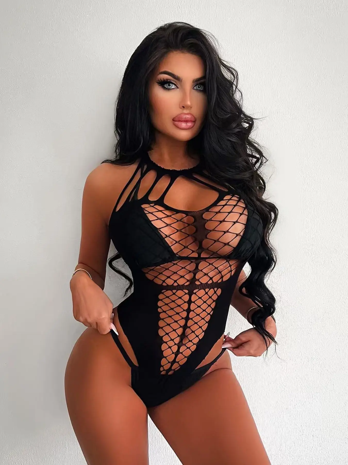 1-Piece Women's Sexy Sheer Mesh Bodystocking Bodycon Fitted Bodysuit Lingerie — Cutout Fishnet See-Through Jumpsuit (Ideal for Nightclubs & Parties)(Fits 40kg–75kg)