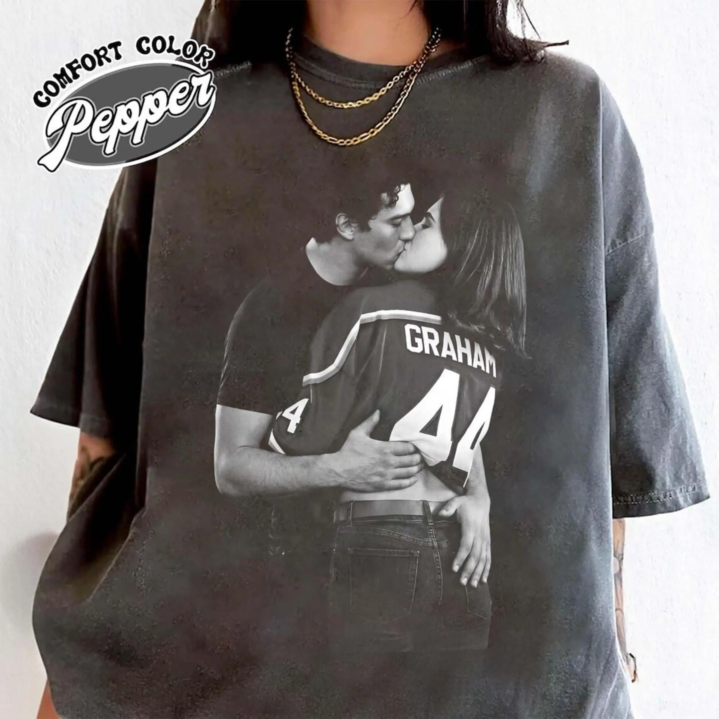 Comfort Colors Briar Hockey Off-Campus Y2k Graphic Tee, Briar U Graham Di Laurentis Hockey Romance Unisex T-Shirt - Perfect Gift for Fans