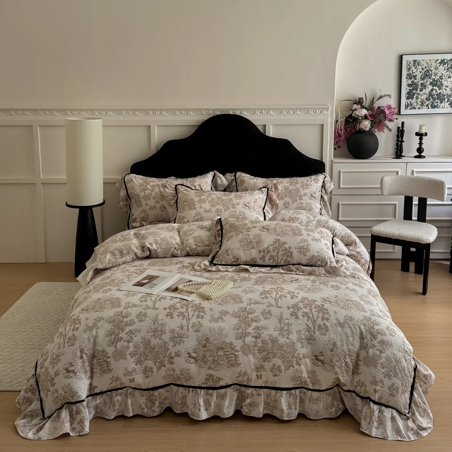 Vintage Linen-Like Feeling Soft Comfortable Bedding Set, Breathable Duvet Set, Comfy Bed Sets, Includes One Duvet cover and Two Pillowcases, Wide Hem Ruffle Print, All-Season Use