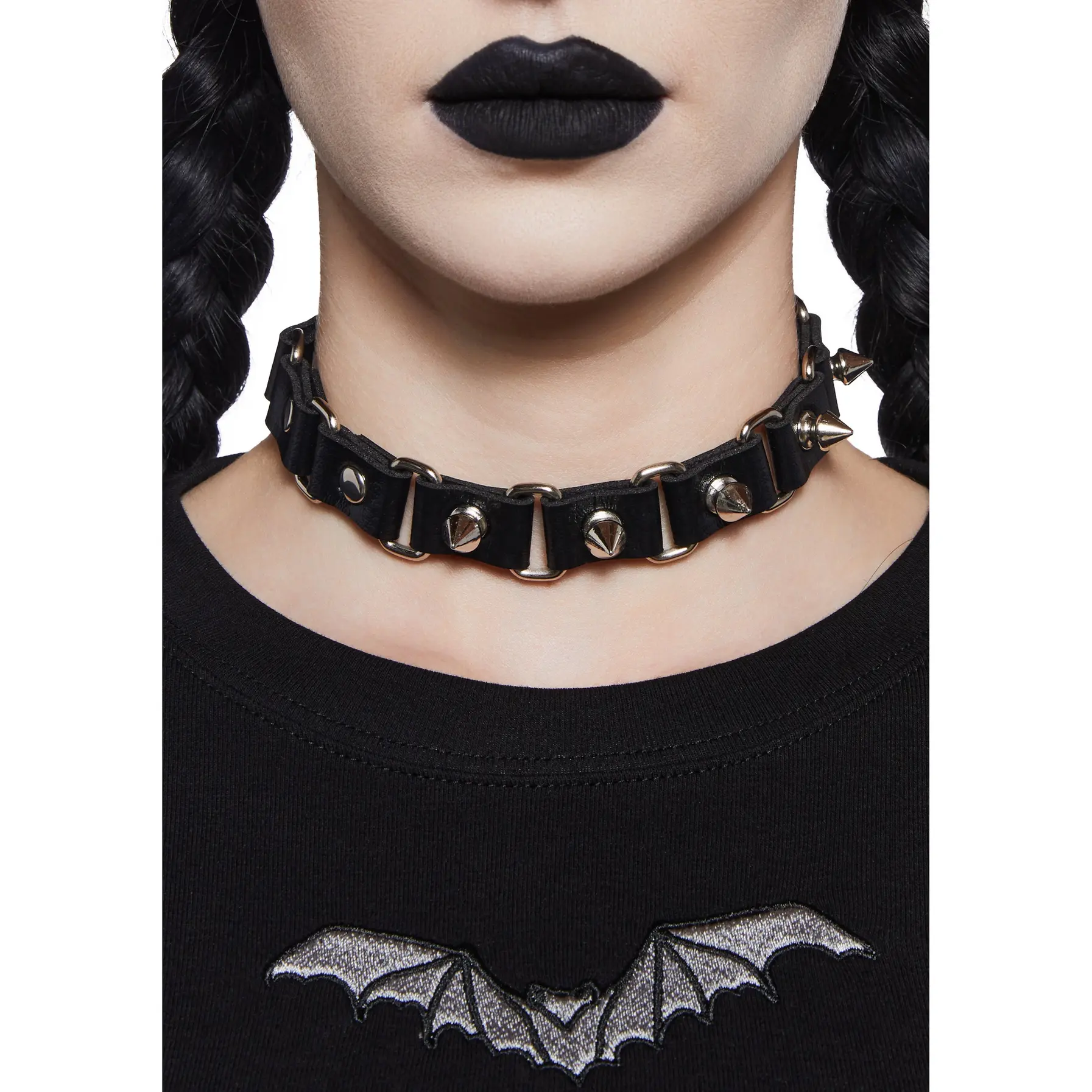 Twisted Cheer Spiked Choker Necklace - Black