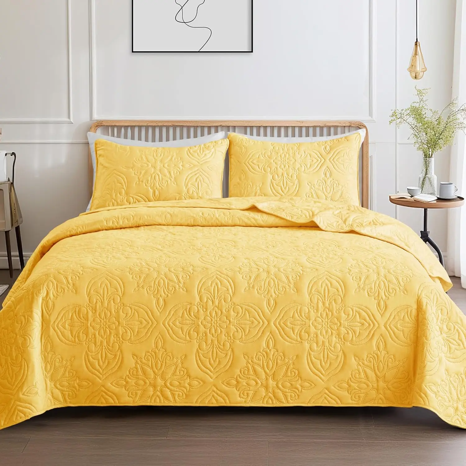 Soft  Quilt Bedding Set for All Seasons,  Damask  Full Size Quilts Set, Lightweight Reversible Bedspread, Coverlet, Bed Cover with 2 Pillow Shams, Yellow