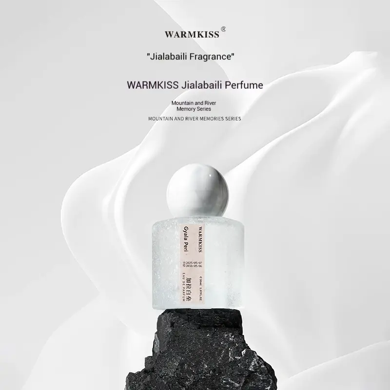 Warmkiss Perfume 30ML, Citrus Woody Musk, Cinnamon Scent, Long-Lasting Fragrance, Citrus Woods Fragrance, Rich Aroma, High-End Niche Scent, Show Confidence & Charm, Unisex Cologne, Happy Cologne, Daily Use Fragrance