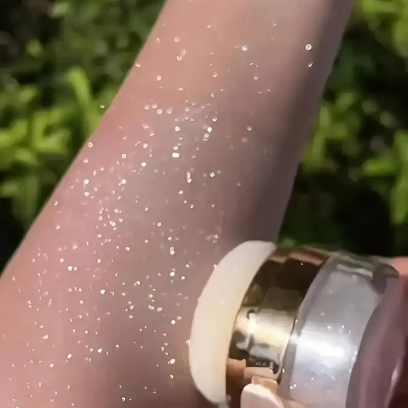 Shimmering floral pearl body patting powder, evenly applied, suitable for dazzling effects on the body, hair, and clothing, ideal for wedding season and music festivals, perfect for highlighting skin and body products | softening effect | lightweight powd