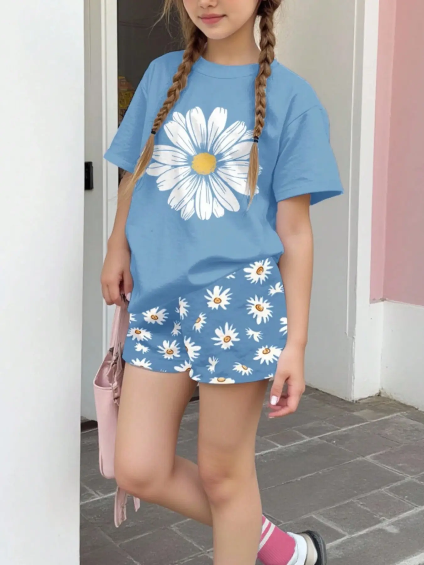 Emery Rose Kids Two-Piece Set, Teen Girls Casual Minimal Daisy Print Short Sleeve Round Neck T-Shirt and Shorts, Perfect for Summer, Fashion Clothes Set, Floral Print Set, Summer Clothing Set