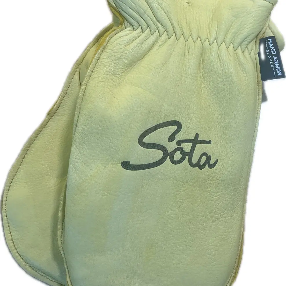 Classic Leather Chopper Mittens with Minnesota Sota Logo