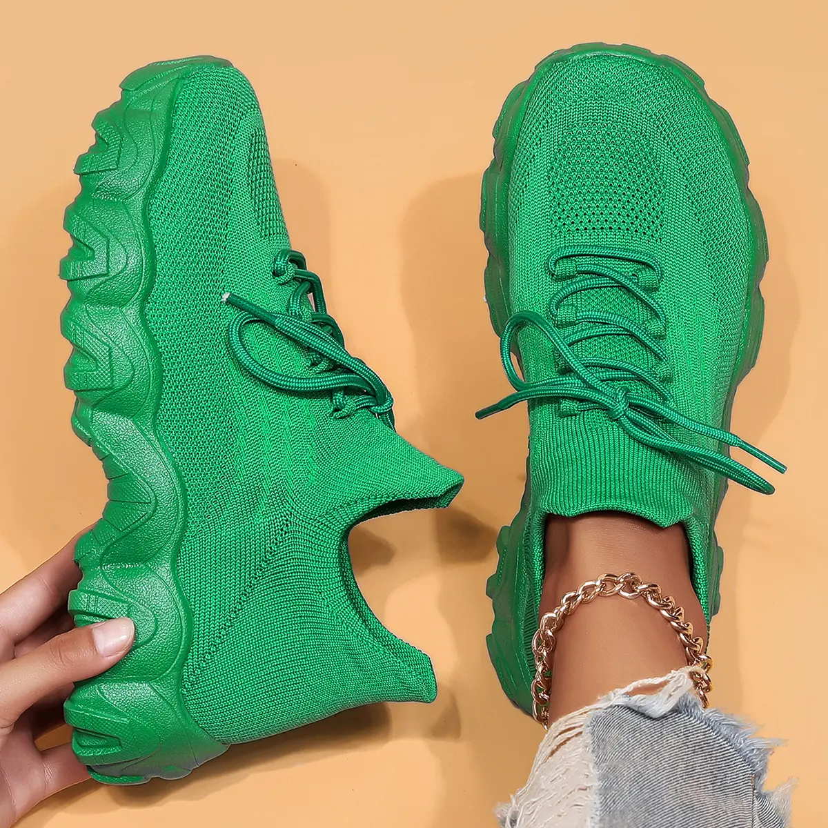 Women's Fashionable Lace Up  Low Top Sneakers, Casual Comfortable Sports Running Shoes, Nurse shoes are suitable for health workers Trendy  Sneakers for Daily Wear, Trending Sneakers comfortable sport Trainer Closed Runner Training Athletic Footwear