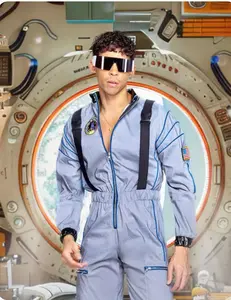 6372 - 1pc Astronaut Hunk