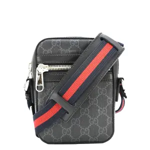 Pre-owned GUCCI GG Supreme Canvas Messenger Bags Web Messenger Bag Black 598103