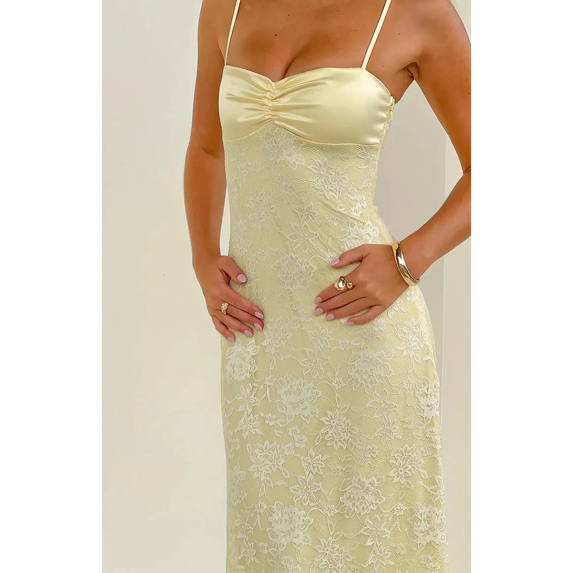 Ely Yellow Lace Maxi Formal Dress