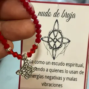 (SET OF 2) RED AND BLACK.   Beautiful adjustable Anti-witchess knot, protective amulet. Black onix and crystal red beads.