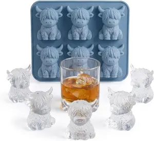 Highland Cow Ice Cube Tray — Silicone Mini Cow Chocolate & Cocoa Mold — Cute Animal Ice-Making Accessory