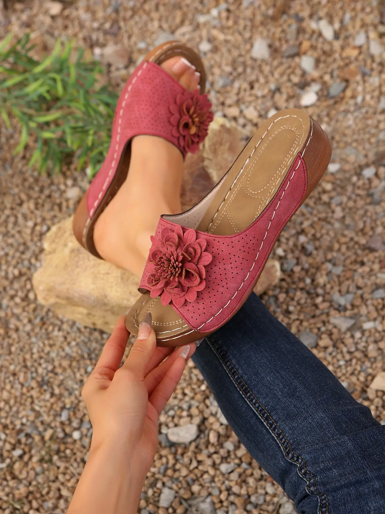 Floral Casual Mom Sandals, Breathable Soft Sole, Stable Slope Heel, Summer Outdoor Slippers, Comfortable Walking Shoes for Women, Summer Footwear