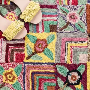 Gypsy Rose Hand Hooked Wool Rug 10x14