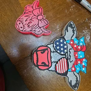 2 vent clips and a freshie!!