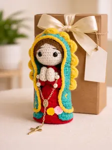 Handmade Crochet Virgin Mary Doll with Rosary, Catholic Gift, Religious Decor, Cute Amigurumi Saint, Christian Gift for Mom, Prayer Doll, Spiritual Handmade Toy