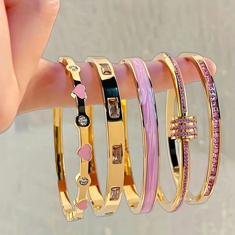 5PCS Elegant Fashion Bangle Bracelet Set Stackable Gold Bangle Bracelet Set for Women - Fashionable Eternal Lightweight Bangle with Pink Friendship & Love Heart Bracelet Jewelry Gift for Her for Parties, Gatherings and Birthday Gifts