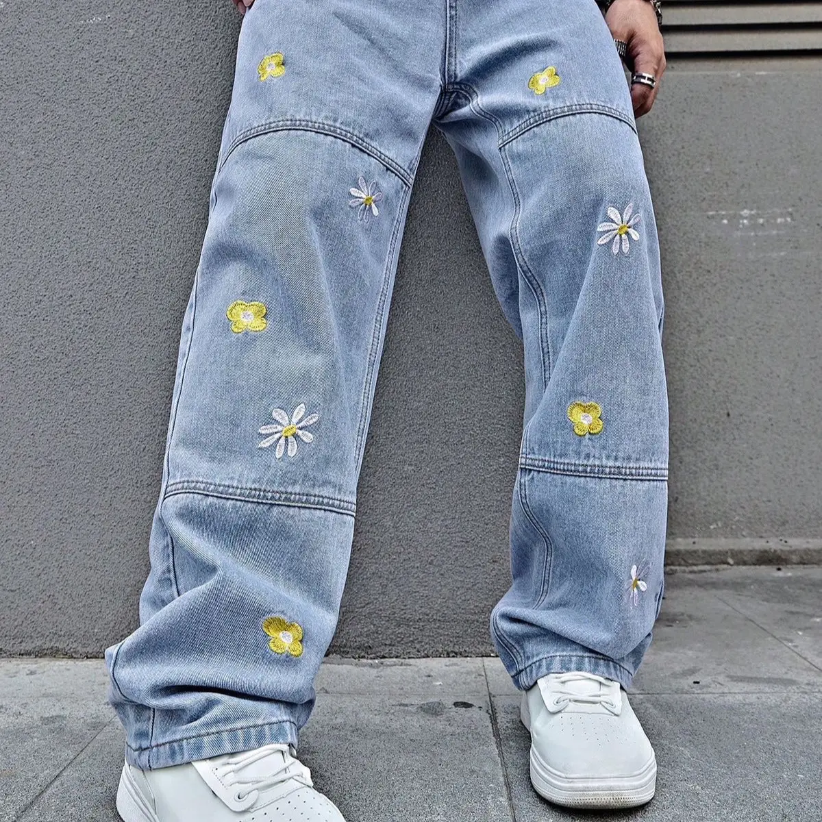 Manfinity LEND Men'S Plus Size Straight Leg Jeans With Flower Embroidery Menswear Fashion Floral Vintage