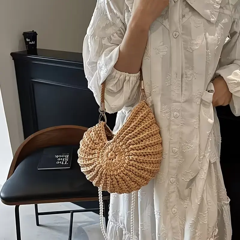 Chic Conch Shaped Woven Handbag, Delicate Pearl Chain Shoulder Strap, Trendy Stylish Accessory, Perfect Women Beach & Travel Essentials, Stylish Crossbody Bags, Crossbody Fashion Bag