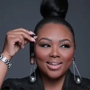 PGS Cosmetics Flawless Lipgloss for Smooth and Glossy Lips - Lipstick