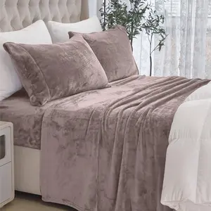 Elegant Comfort 4-Piece Velvet Plush Flannel Sheet Set - Ultra-Soft Cozy Bedding for Warmth and Comfort.