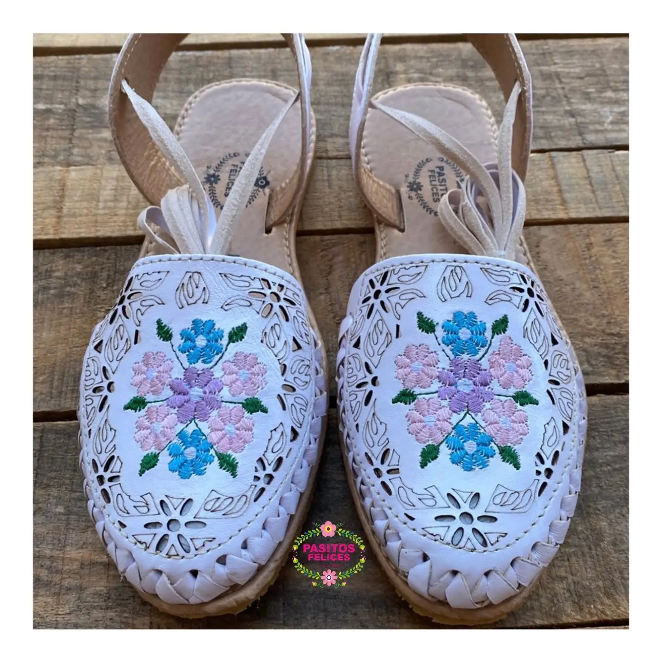 Primavera Blanca - White Embroidered Leather Lace up Huaraches