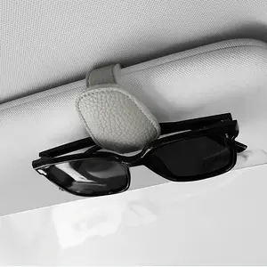 1 PC Universal Car Sun Visor Glasses Clip, Premium PVC Leather Material, Fine Texture and Durable, Stable and Non-Shaking. Can Store Glasses, Cards and Bills, Easy to Install Without Taking Space, Fits Most Vehicles, Simple and Practical Car Organizer.