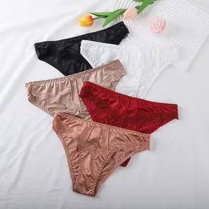 5 Pcs Women Underpants Low-waist Advanced Light Seamless Floral Lace Trim Silky Stretchable Panties Women Honeymoon Wedding Night Thong Womenswear Comfort
