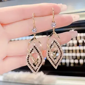 1 Pair, Fashionable and Exquisite Double-Layer Hollow Rhombus Shiny Synthetic Zircon Dangle Earrings, Sexy and Elegant Style, Alloy Jewelry, Suitable for Women's Daily Wear, Women's Gift