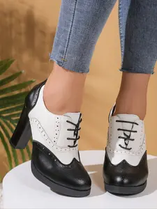 Women's Fashionable Embossed Design Ankle Boots, Casual Comfortable Round Toe Boots for Daily Wear, Female All-match Trendy Shoes for Spring & Fall, Girl