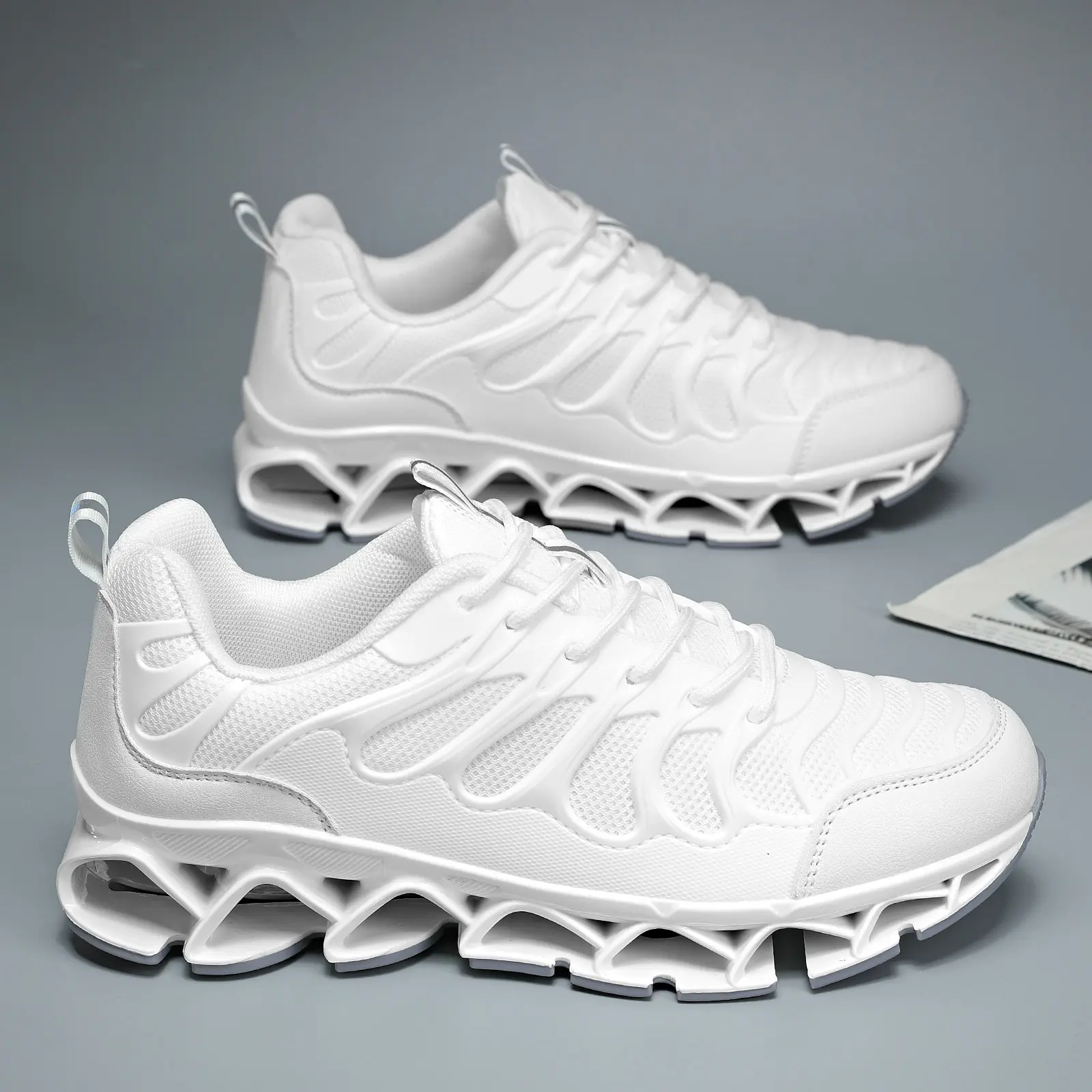 Men's Lace-Up Running Shoes - White Breathable Mesh Gym Shoes, Lightweight Comfortable, Unique Hollow-Out Shock-Absorbing Sole, All Season for Athletic Walking, Gym Fitness, EU39/US6.5 EU40/US7