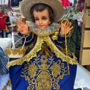 Niño de Atocha Completo con Silla y Ropa Decor Religious
