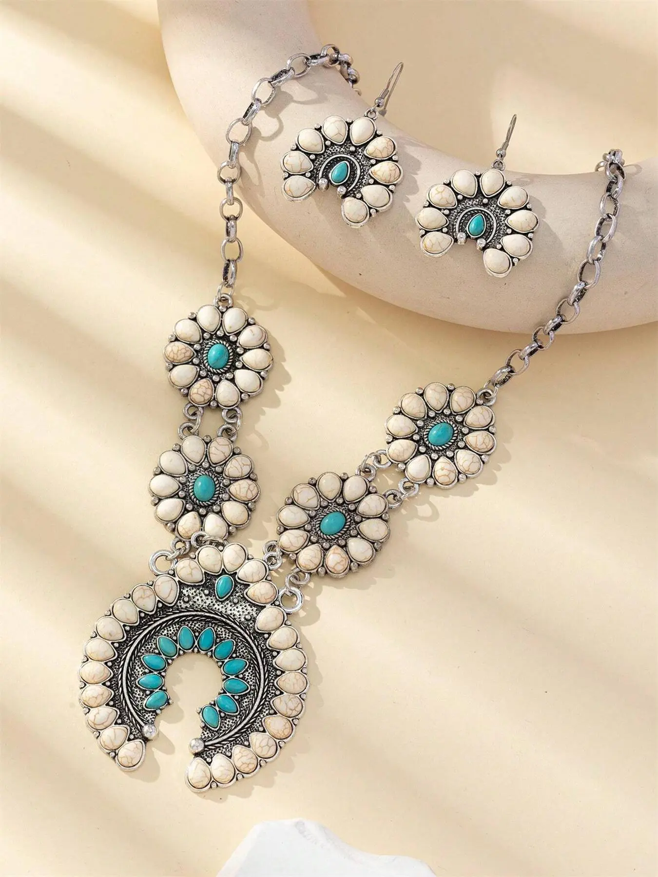 Vintage Bohemian Style Turquoise Decorative Jewelry for Women, Flower Necklace & Earrings Set, Fashion 90s Jewelry for Party and Daily Wear, Fashionable Trendy Exquisite Jewelry Gifts for Girlfriend Decoration