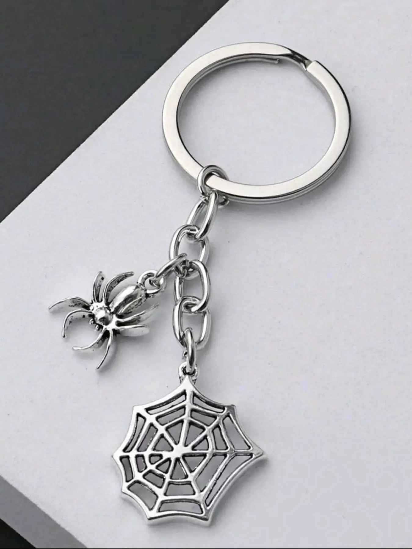 Spider Web Design Keychain, Keyring, Punk Style Key Ring Pendant, Fashion Accessories for Car Bag, Keychain for Birthday Gift, Halloween, Lightweight Keychain, Stylish Keychain