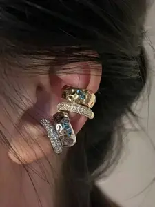 Fashionable Painless Ear Clip, /silver Color Ear Cuff, Minimalist Design, Unique High-End Ear Accessory for Women