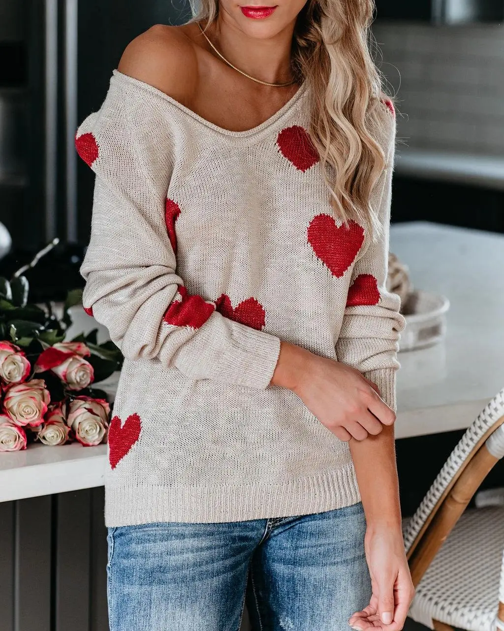 Women's Heart Patchwork Pullover Sweater, Oversized V-Neck Long Sleeve Drop-Shoulder Knit Top with Ripped Details