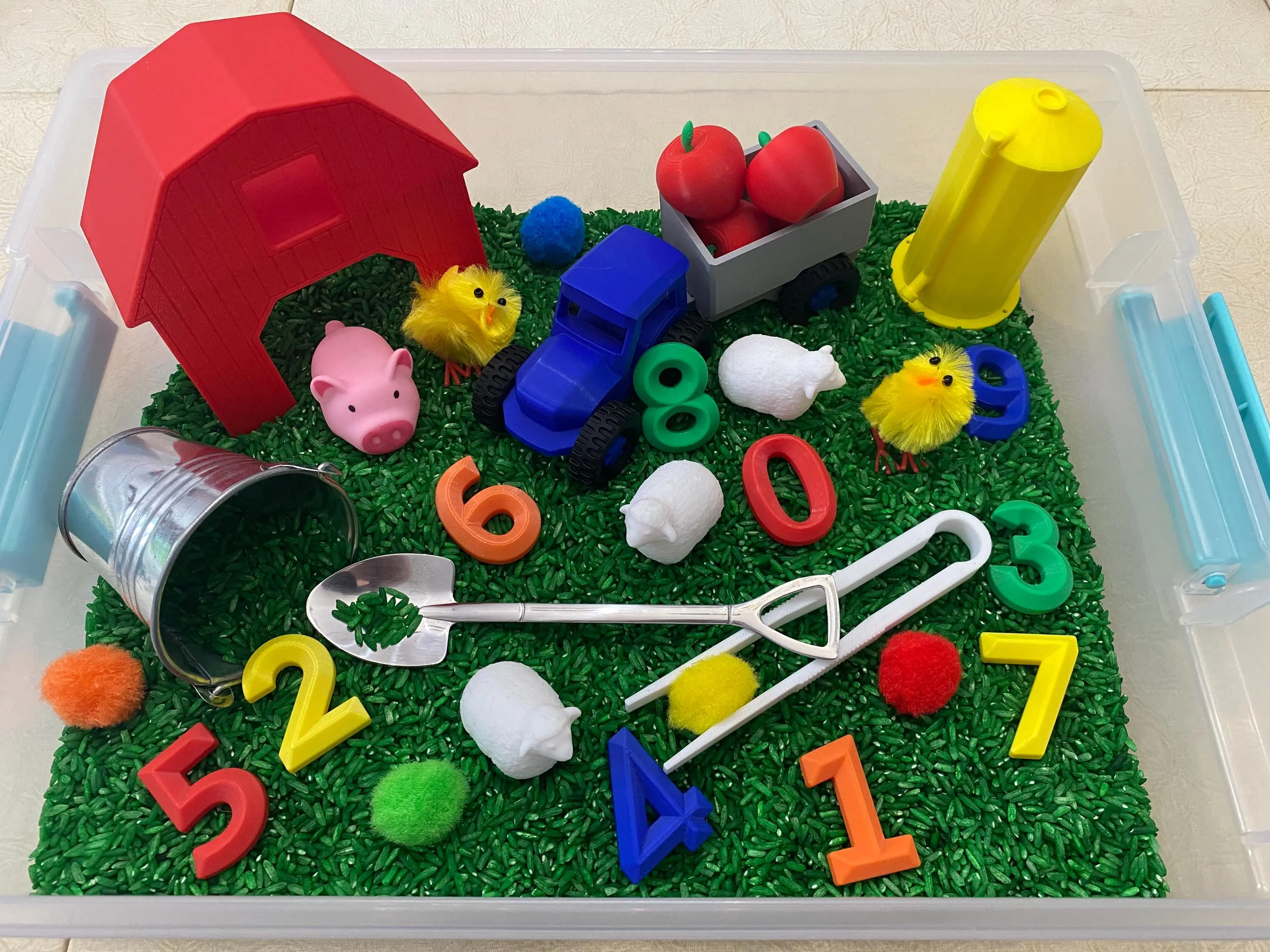 Animal Farm Counting Sensory Bin, Classic Novelty Stress Relief Toy for Kids