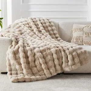1pc Ultra-Soft Lola Blanket, Bubble Blanket, Cozy Throw Blanket, Soft Warm Blanket, Ideal for Dormitory/bedroom/sofa Decoration, New Year Gift, Valentine's Day Blanket