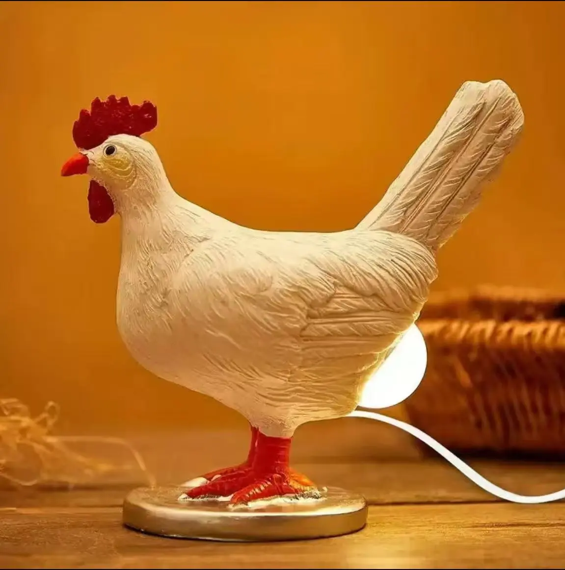 Resin Hen Egg Laying LED Night Light, Realistic Chicken Statue Bedside Lamp, Funny Novelty Home Decoration & Holiday Party Gift